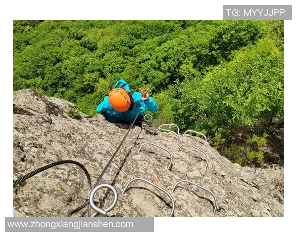 攀岩新手必看:从零基础到高手的全面入门指南与实用技巧分享 攀岩新手必看:从零基础到高手的全面入门指南与实用技巧分享