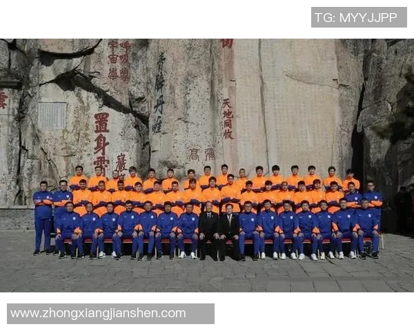 足球明星与球队阵容的完美结合如何影响比赛胜负与球迷热情 足球明星与球队阵容的完美结合如何影响比赛胜负与球迷热情