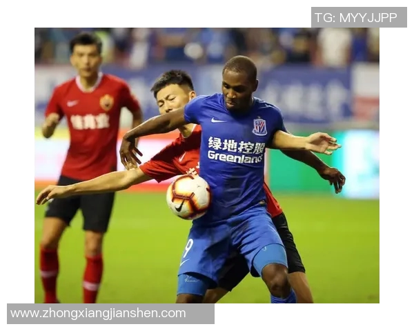 南京足球队选拔赛精彩点评团队配合默契展现出色竞技状态